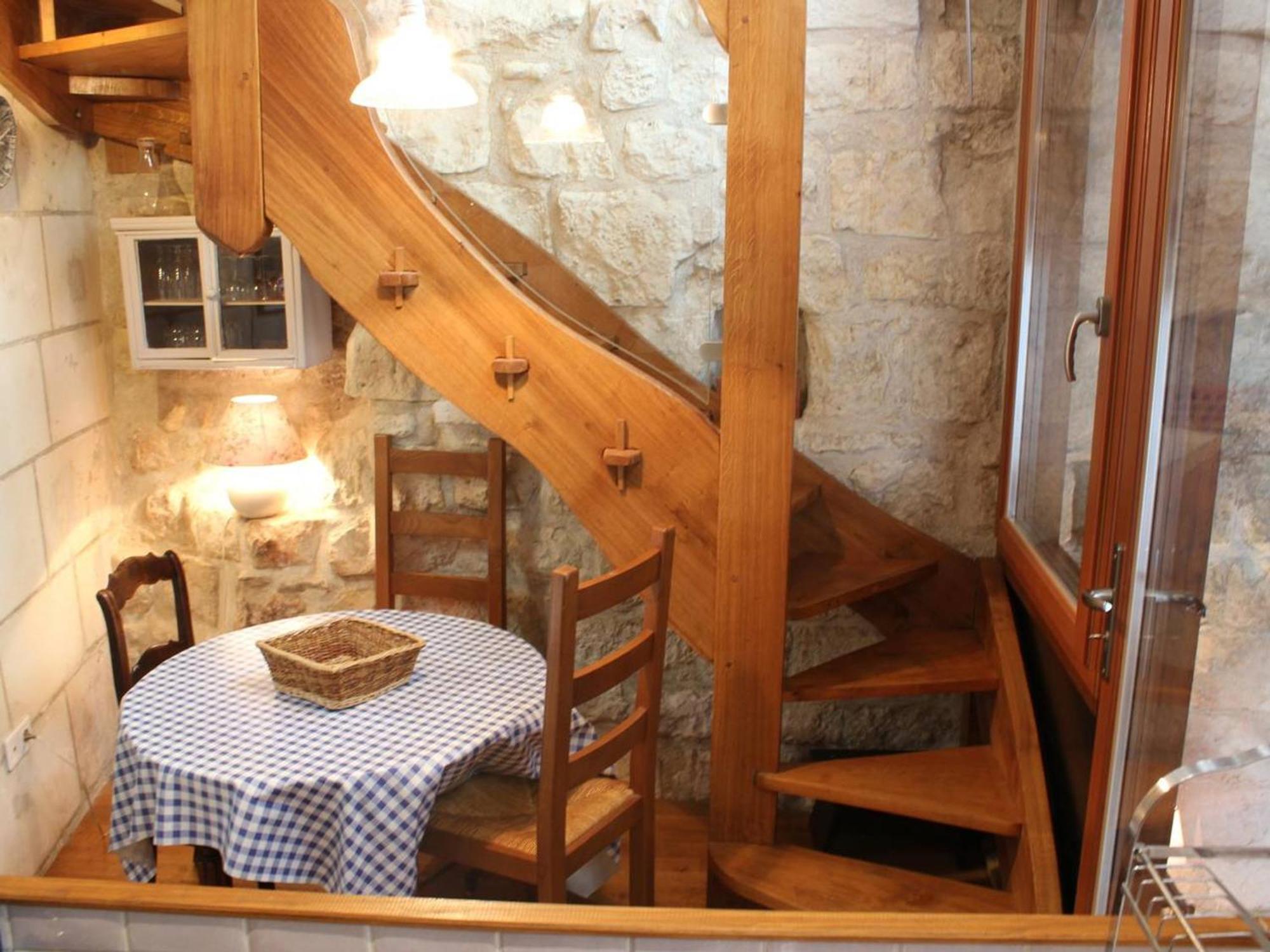 Location Unique En Ville, 3 Niveaux Avec Cave Voutee Et Troglodytique, Charme Et Authenticite En Touraine - Fr-1-381-162 Loches Luaran gambar
